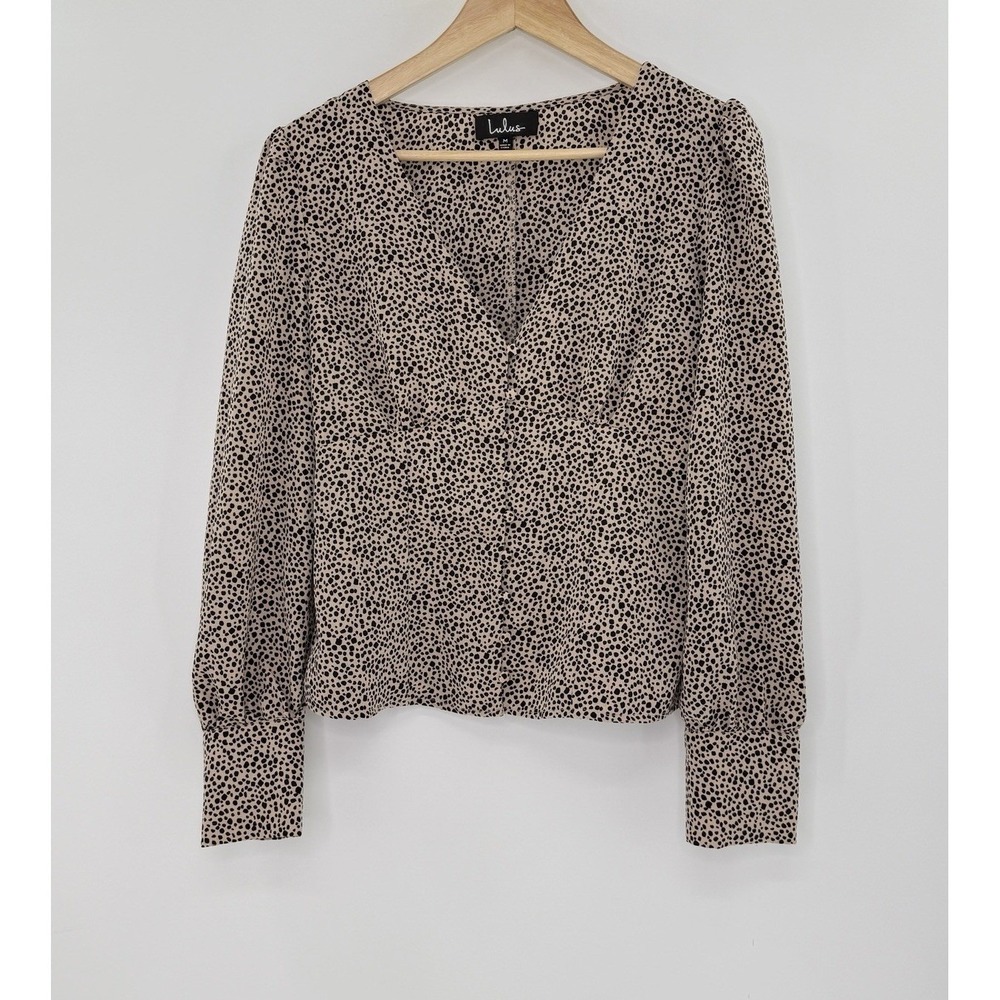 Lulu's Sweet Spot Taupe Cheetah Print Long Sleeve Button-Up Top Sz M Preppy - Picture 3 of 11